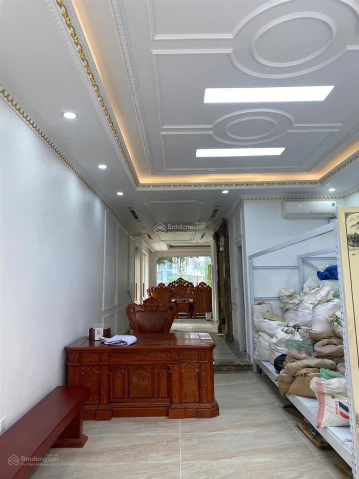Bán nhà mp quan nhân 3 thoáng, view hồ hiếm có  gara  kinh doanh  dành cho giới thượng lưu 50 tỷ