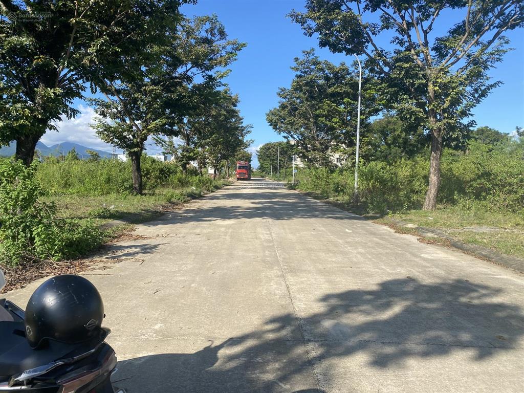 Cần tiền bán gấp lô đất dự án golden hills 7m5  giá chỉ 26tr/m2 bằng đường 5m5 hoà liên .