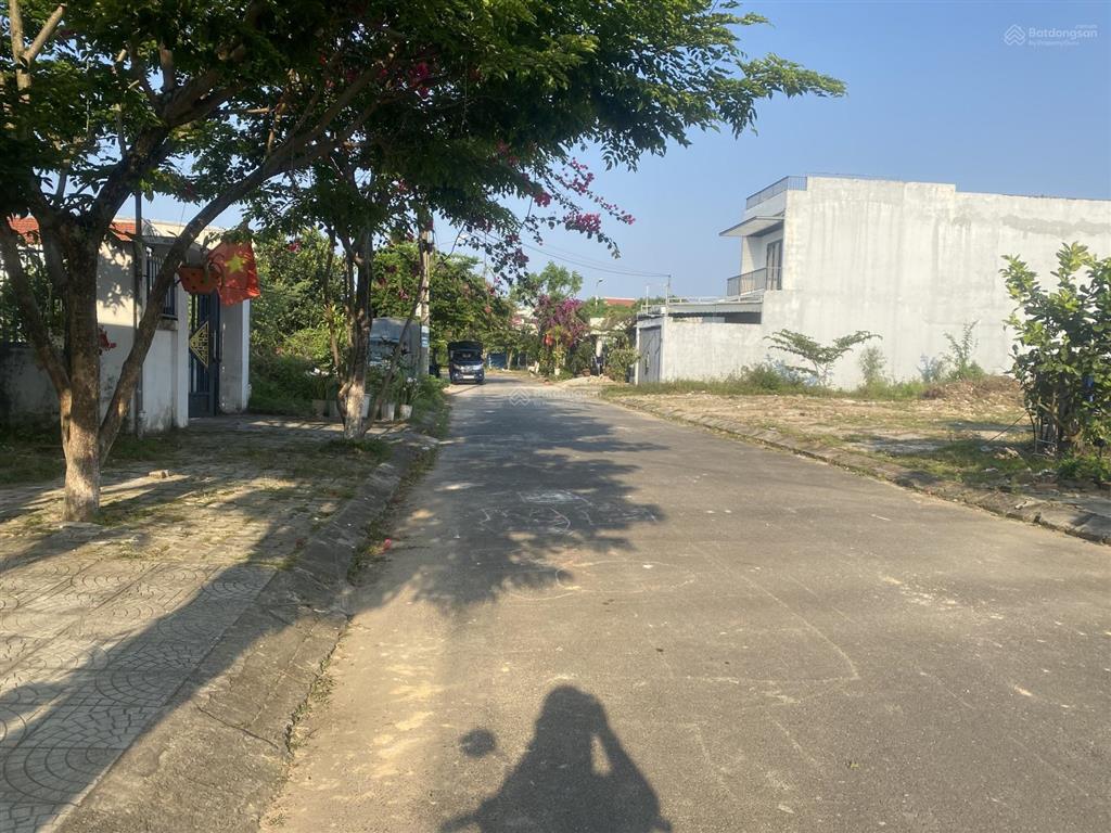 Đất tđc hoà liên, đà nẵng đường 5m5 lề 3m hướng tây nam. diện tích 125m2 giá 2.6 tỷ