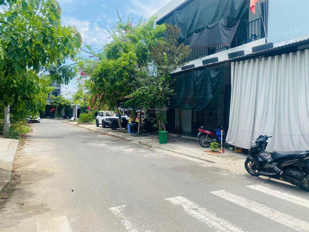 Cần tiền bán gấp lô góc tại kdc hoàng văn thái (nằm tại đường đà sơn 5 & đà sơn 7)