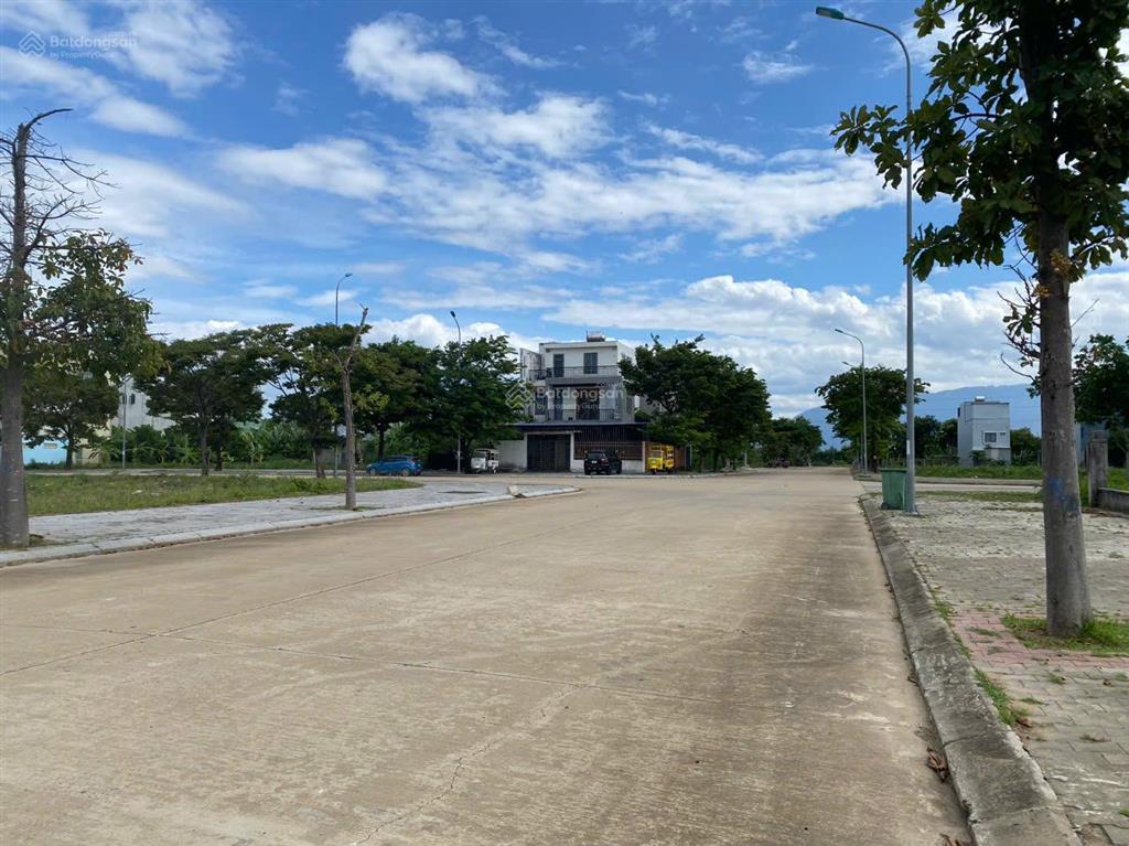 Golden hills city cần bán lô đất nền khu a golden hills  dt 125m², đường 10,5m kẹp lối thoát hiểm