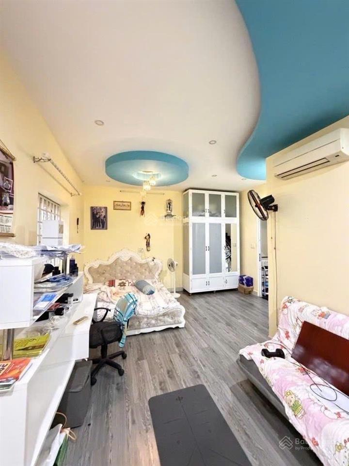 12.3 tỷ  115 m2  5 tầng  giáp phú nhuận  ngay công viên gia định  hẻm xe hơi  nguyễn kiệm