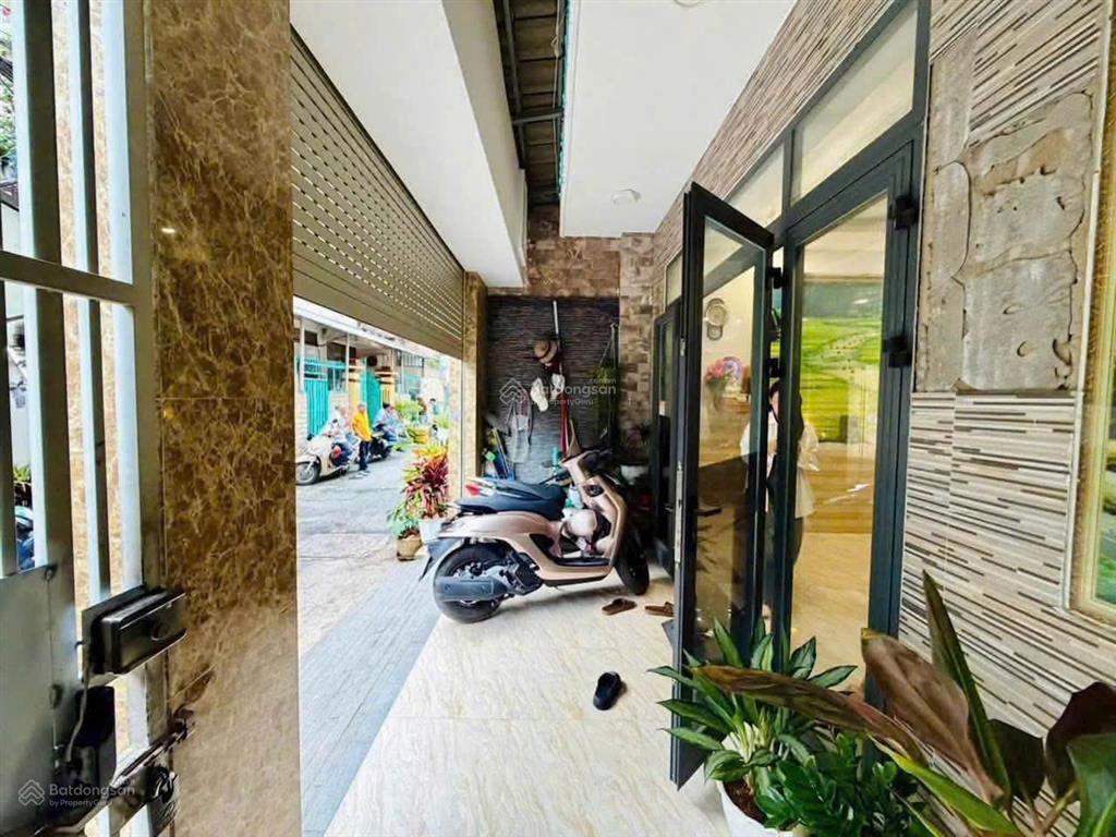 Hẻm xe hơi thông kinh doanh  nguyễn kiệm  60 m2 ( 6x10 )  4 tầng  8.99 tỷ
