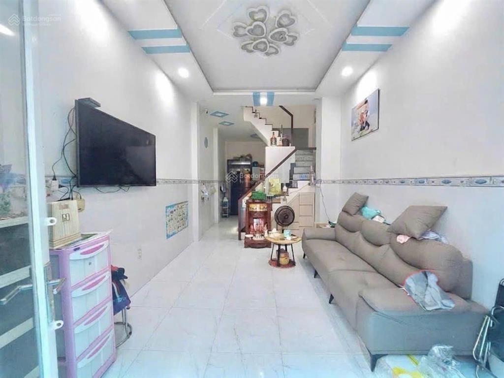 Bán gấp  hẻm xe hơi  giáp bình thạnh  dương quảng hàm  38 m2  3 tầng  6.58 tỷ