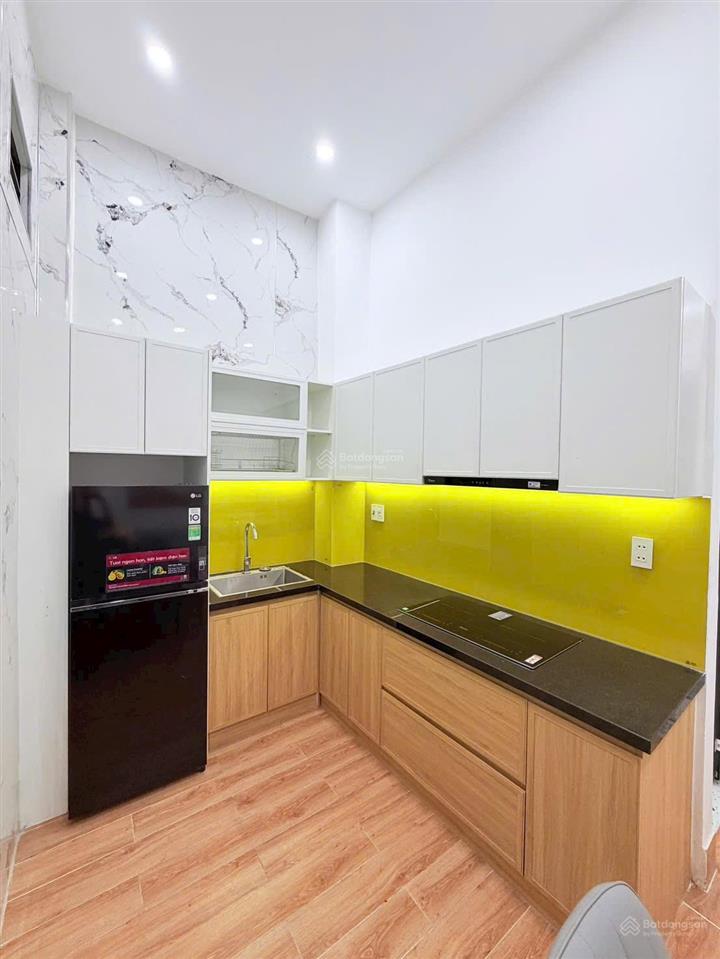 Cho thuê nhà 3 tầng kiệt 266 hoàng diệu
