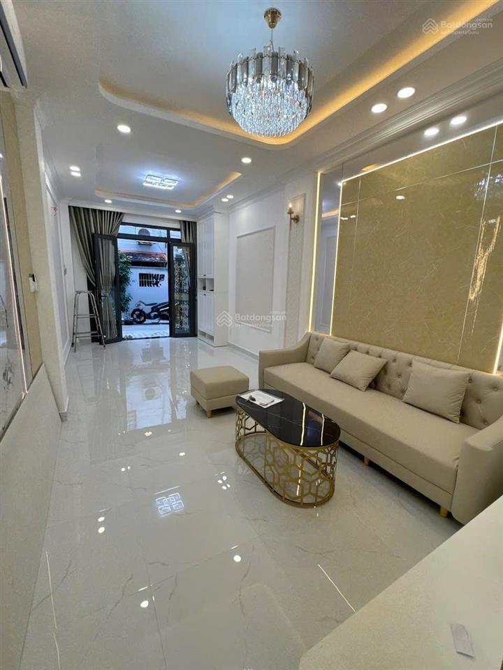 Gần mặt tiền phan xích long 50m2, 5 tầng (3,35x15m) 4pn, 6wc, 3 sân thượng. giá chỉ 8,9 tỷ