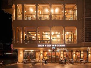 Mặt tiền nguyễn trãi ngay vòng xoay phù đổng bến thành quận 1