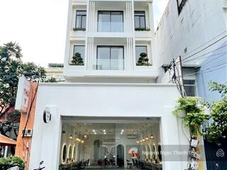 Toà nhà ngay hai bà trưng q1  7x30m  6 tầng  thang máy  102tr