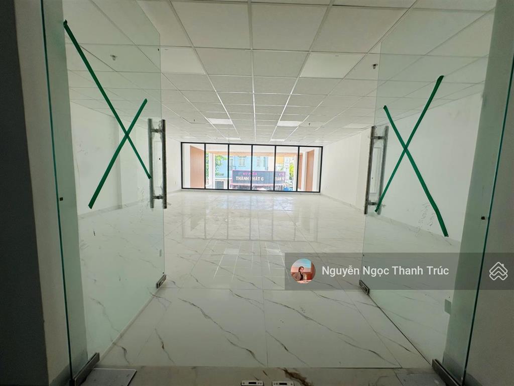 Cho thuê tòa nhà mặt tiền tân sơn nhì, quận tân phú hầm 6 lầu thang máy 200 triệu/tháng
