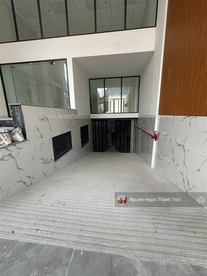 Cho thuê tòa nhà mặt tiền tân sơn nhì, quận tân phú hầm 6 lầu thang máy 200 triệu/tháng