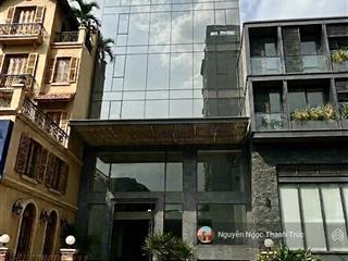 Cho thuê tòa nhà gần mặt tiền cmt8 ngay vòng xoay dân chủ quận 3