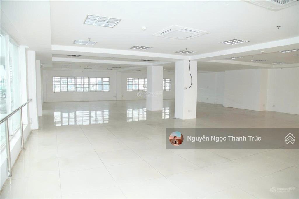 Cho thuê tòa nhà đường nguyễn văn trỗi, phú nhuận dt 10x20m giá 500tr/tháng