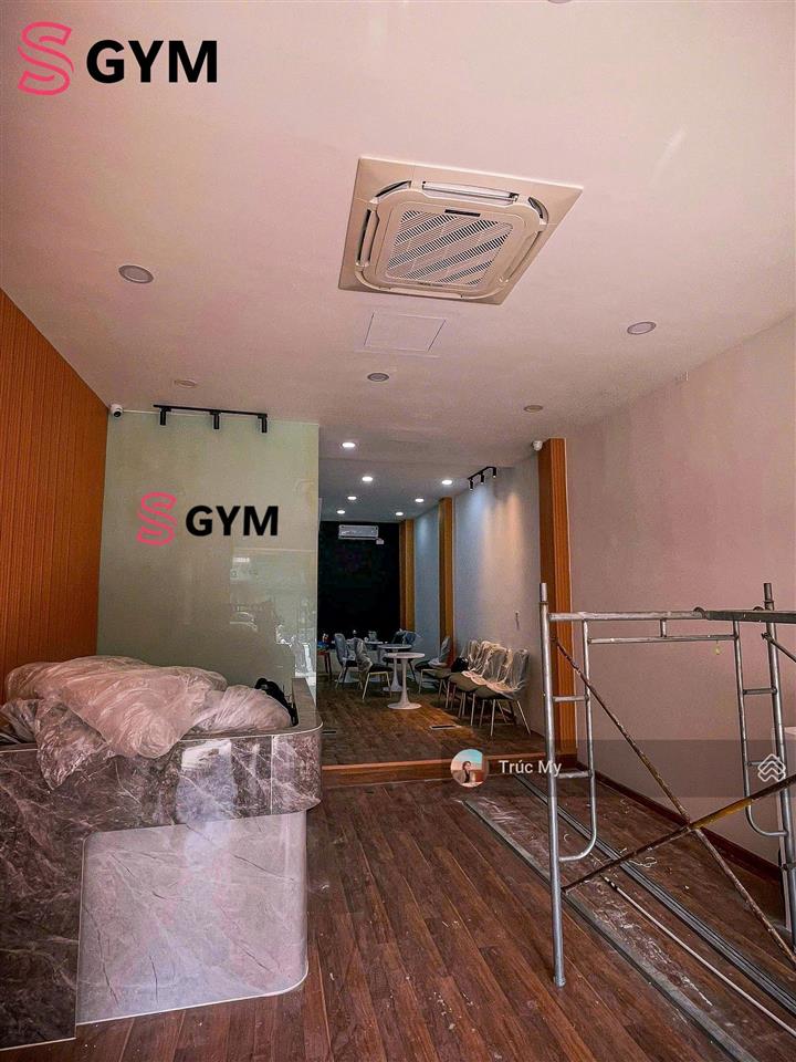 Tòa nhà mặt tiền nguyễn tri phương,quận 10  trệt  5 lầu thang máy full máy lạnh 130 triệu/tháng