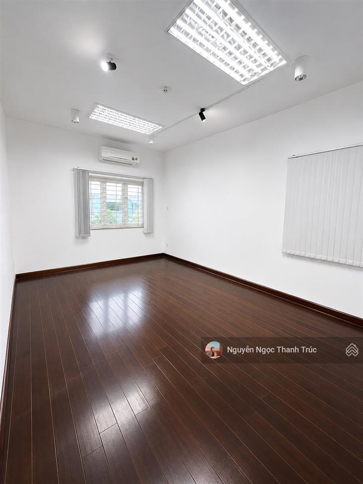 Cho thuê biệt thự đường cao thắng, quận 3 dt 15x20m trệt 2 lầu 90 triệu/tháng