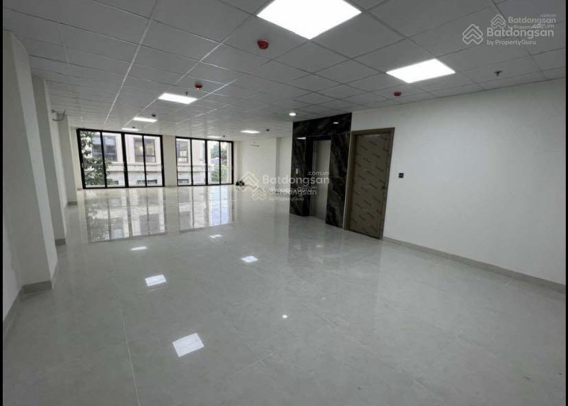 Cho thuê tòa nhà hầm 6 lầu full pccc  khu võ thị sáu, quận 3