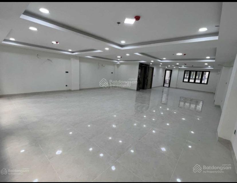 Cho thuê tòa nhà hầm 6 lầu full pccc  khu võ thị sáu, quận 3