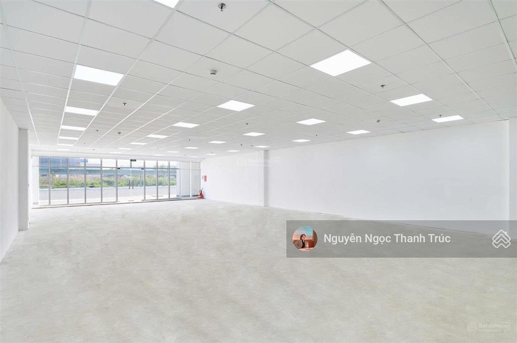 Mặt tiền nguyễn thị minh khai, q3  nhà đẹp, full máy lạnh