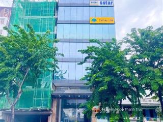 Tòa nhà mặt tiền hoàng hoa thám  khu sân bay tân bình