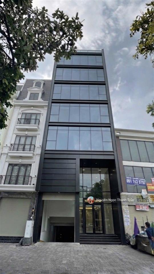 Building nguyễn đình chiểu, q3  nhà mới sửa, 6 tầng