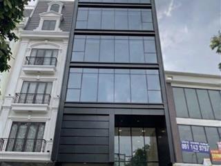 Building nguyễn đình chiểu, q3  nhà mới sửa, 6 tầng