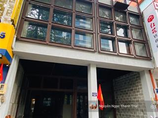 Mặt tiền đôi nổi bật trên trục thương mại sầm uất nguyễn tri phương