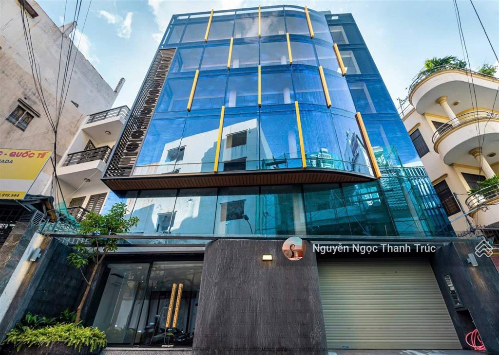 Building mặt tiền tân cảng  vị trí đẹp ngay landmark 81