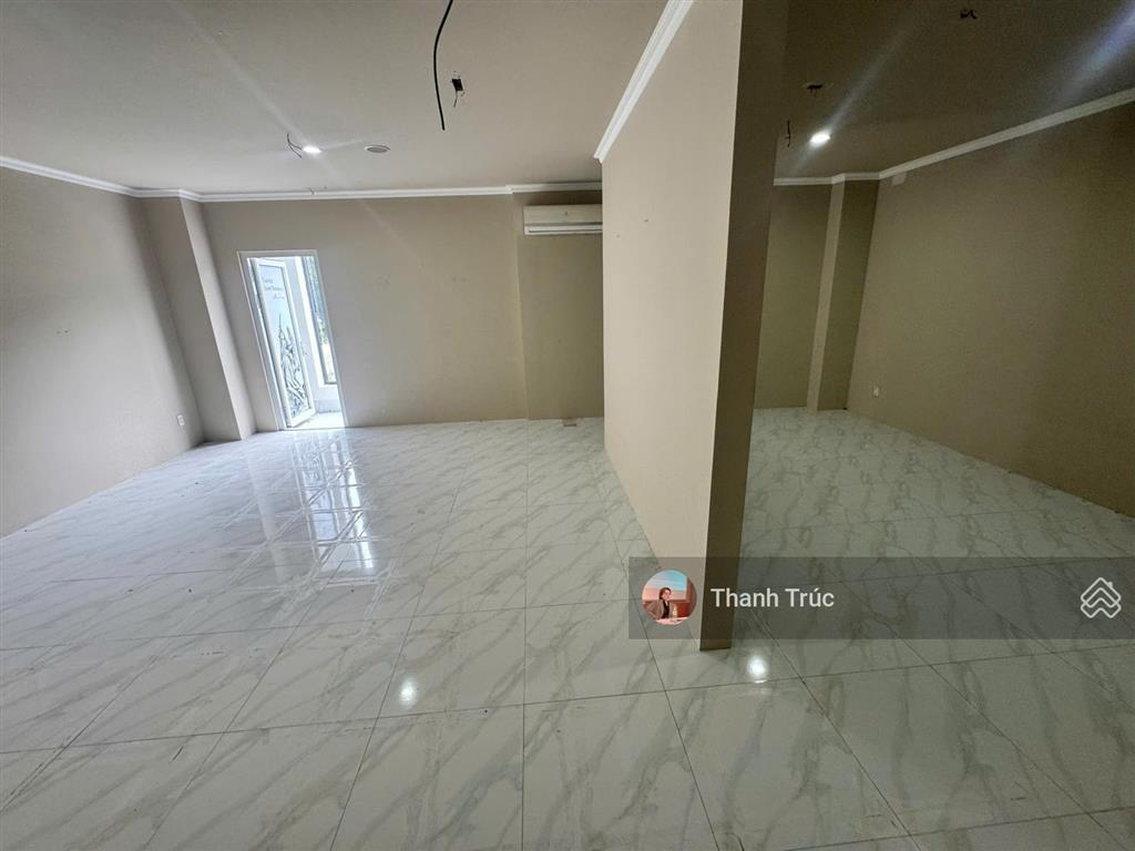 Cho thuê nhà mặt tiền nguyễn trãi, quận 1 dt 4.5x25m trệt 3 lầu 80 triệu/tháng