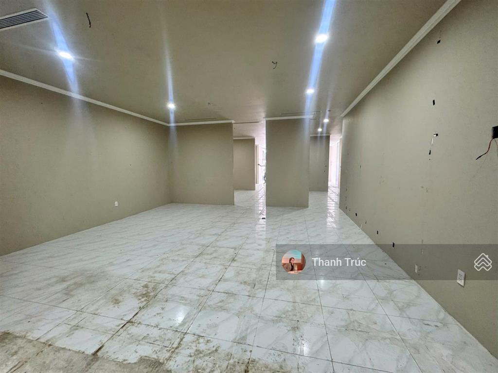 Cho thuê nhà mặt tiền nguyễn trãi, quận 1 dt 4.5x25m trệt 3 lầu 80 triệu/tháng