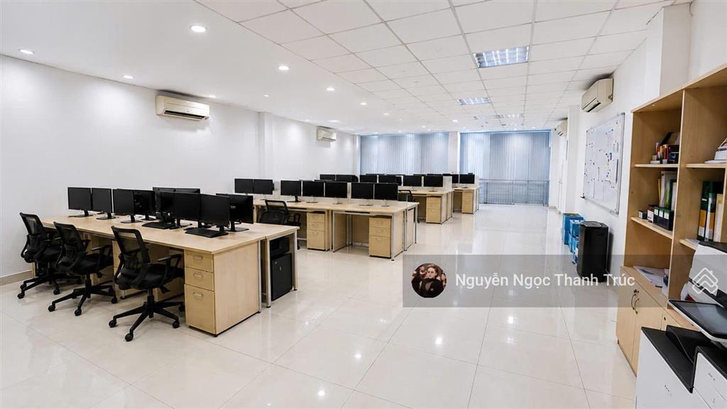 Cho thuê tòa nhà chu văn an bình thạnh  9x18m  80 triệu