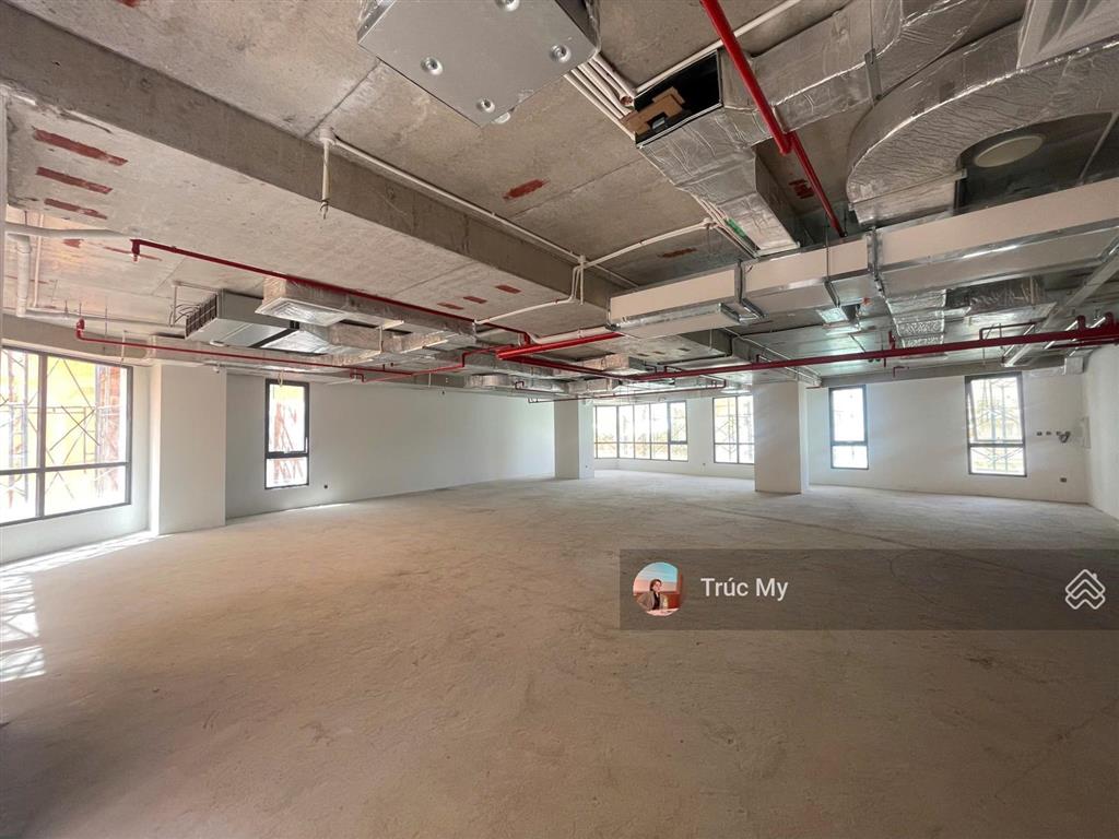 Tòa nhà cho thuê góc 2 mặt tiền trần não  đường số 34 quận 2 đoạn đẹp nhất khu vực