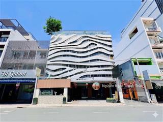 Tòa nhà mặt tiền nổi bật khu sân bay đào duy anh