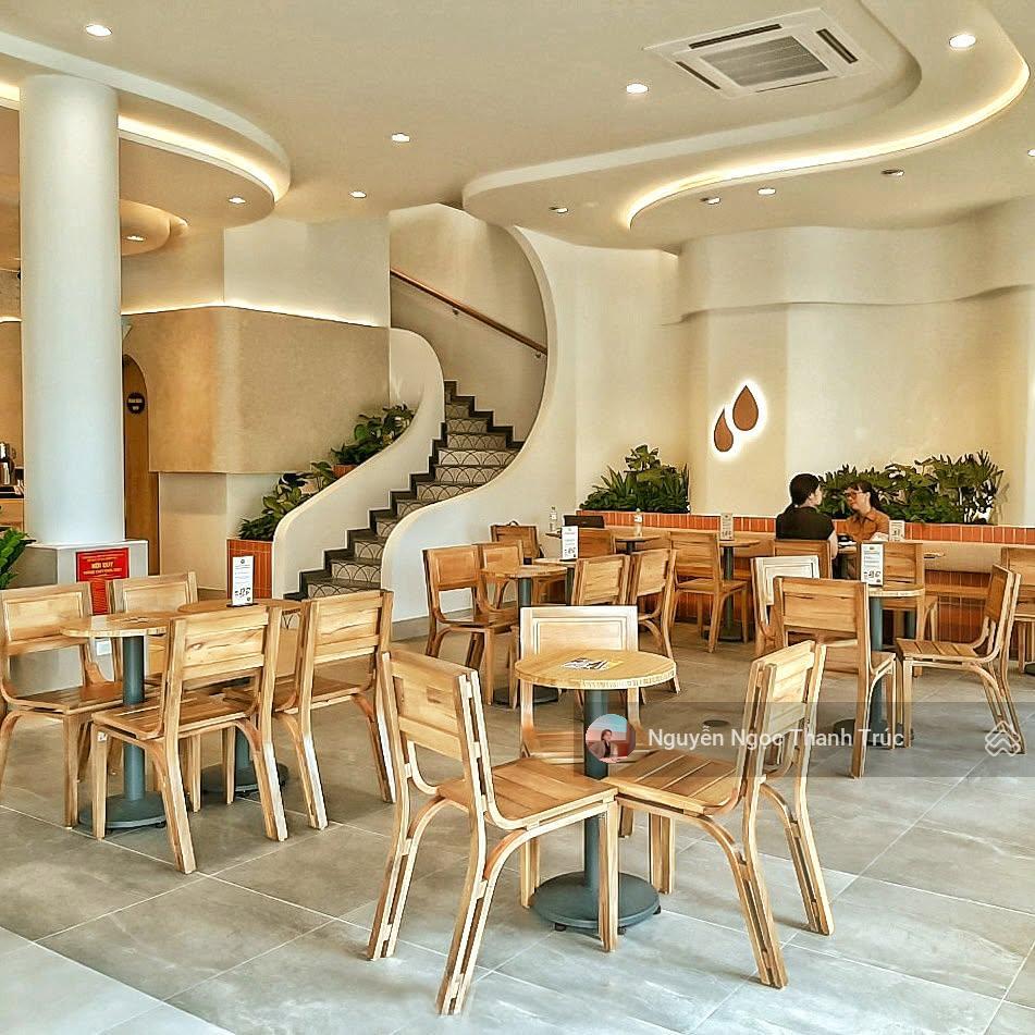 Cho thuê nhà diện tích lớn 1.500m mặt tiền kinh dương vương, bình tân