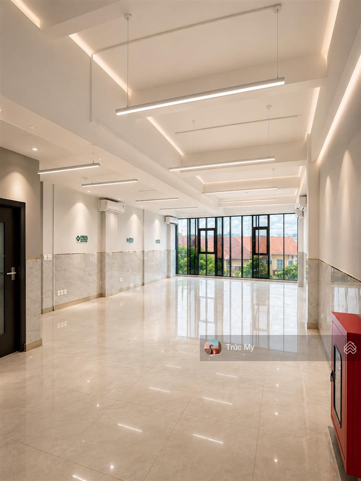 Cho thuê building mt ngô thời nhiệm quận 3  hầm 7 tầng  thang máy  pccc  170 triệu