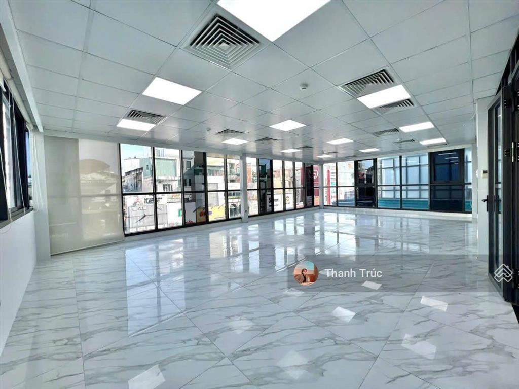 Tòa nhà mới xây nguyễn ngọc phương khu vực giáp quận 1