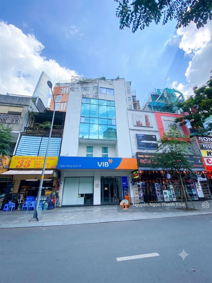 Nhà mặt tiền ngang 9m  thang máy huỳnh thúc kháng, quận 1