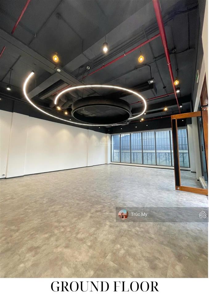 Cho thuê tòa nhà mặt tiền tú xương, quận 3  6x30m thang máy 125 triệu/tháng