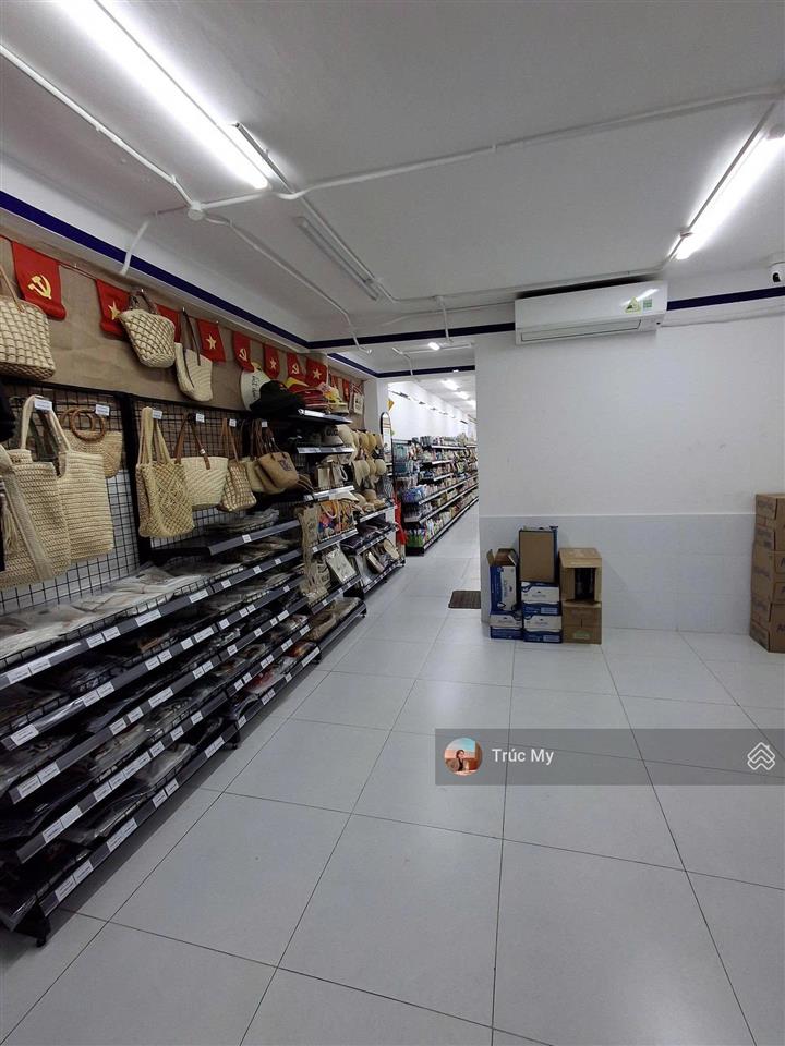 Cho thuê nhà mặt tiền lê thị hồng gấm, quận 1 dt 5x30m  trệt  2 lầu  70 triệu/tháng