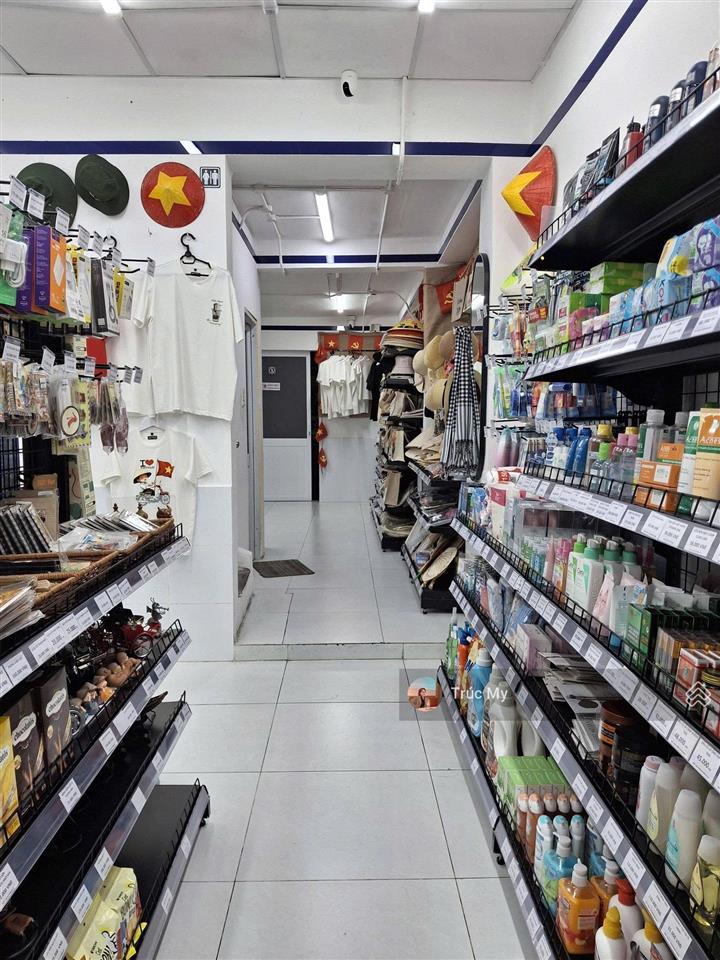 Cho thuê nhà mặt tiền lê thị hồng gấm, quận 1 dt 5x30m  trệt  2 lầu  70 triệu/tháng