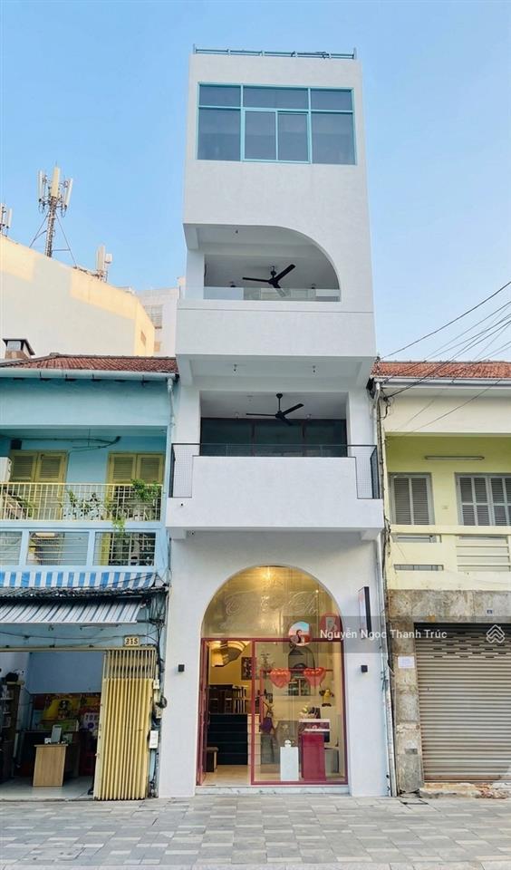 Cho thuê nhà mặt tiền nguyễn công trứ, quận 1  dt 5x20m  trệt 3 lầu  60 triệu/tháng