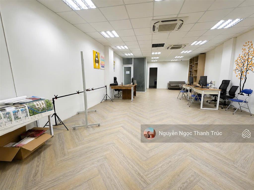 Cho thuê tòa nhà nguyễn thị thập, quận 7 dt 8x30m hầm, lửng, 7 lầu tm pccc 400 triệu/tháng
