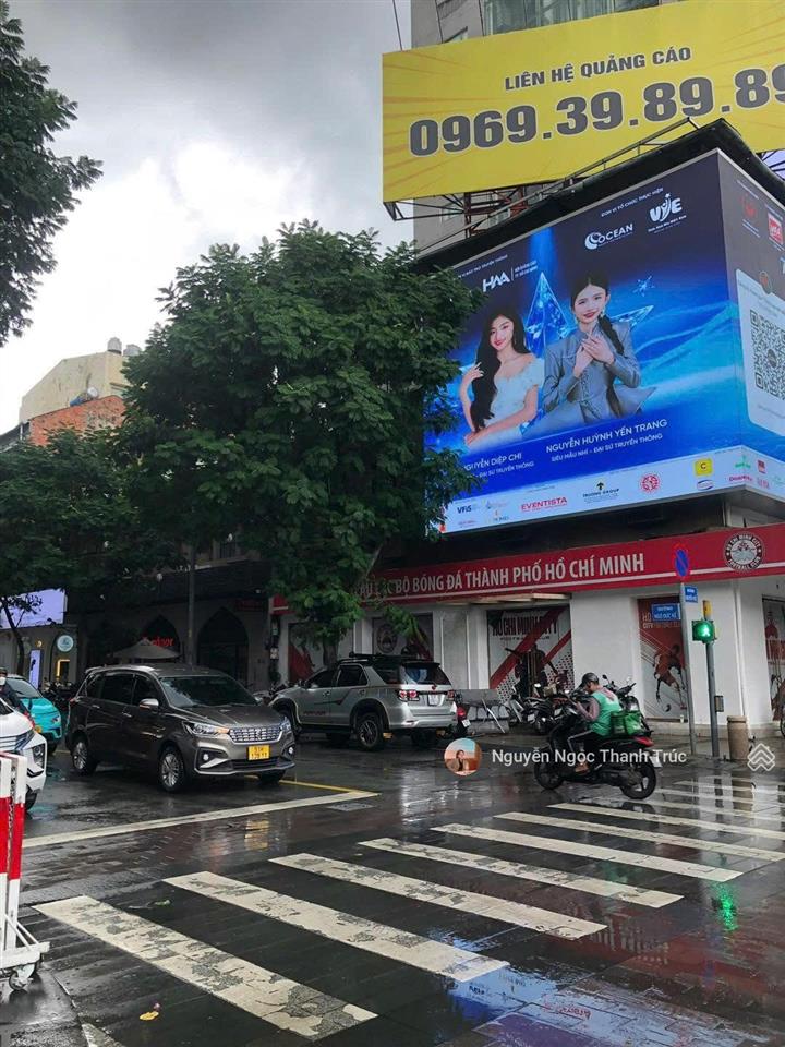 Cho thuê góc 2 mặt tiền huỳnh thúc kháng & hồ tùng mậu, quận 1, dt 20x20m,trệt,2lầu,300 triệu/tháng