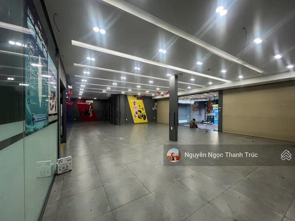 Cho thuê nhà mặt tiền út tịch, tân bình dt 15x20m trệt 1 lầu 79 triệu/tháng