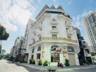 Cho thuê tòa nhà góc 2 mặt tiền cách mạng tháng 8, quận 10  dt 16x10m  hầm 7 tầng  200 triệu/tháng