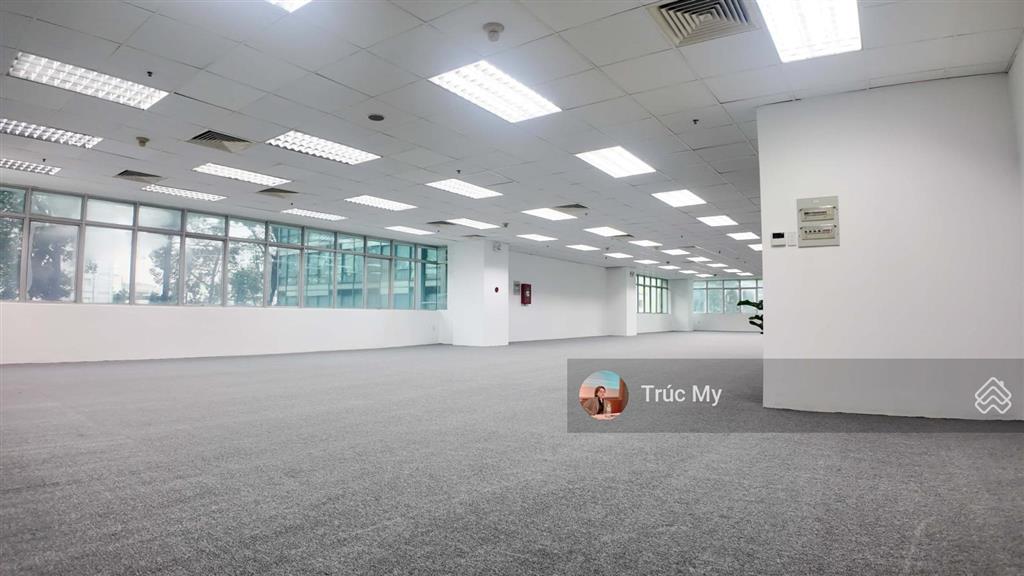 Cho thuê góc 2 mặt tiền 50  52 phạm ngọc thạch điện biên phủ quận 3 dt 26x16m 500 triệu/tháng