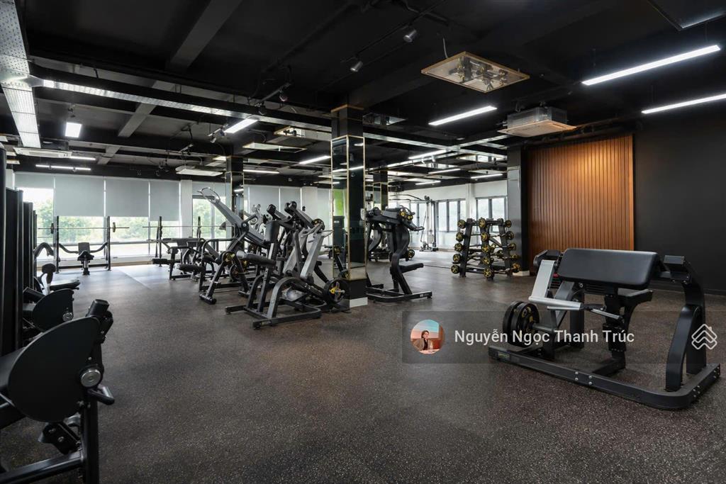 Cho thuê tòa nhà mặt tiền lý thường kiệt, tân bình dt 14x32m hầm, trệt, lửng, 5 lầu 250 triệu/tháng