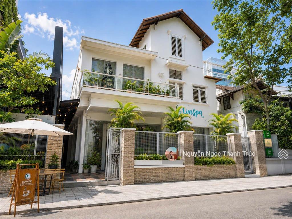 Cho thuê tòa nhà mặt tiền hoa mai, phú nhuận dt 18x20m trệt 2 lầu 100 triệu/tháng