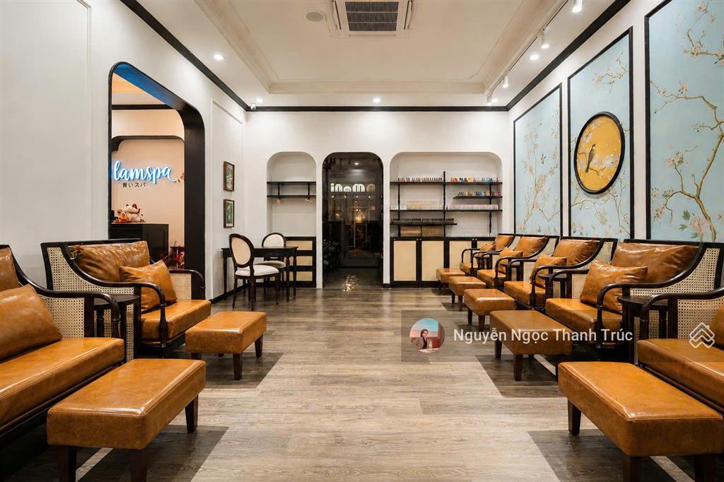 Cho thuê tòa nhà mặt tiền hoa mai, phú nhuận dt 18x20m trệt 2 lầu 100 triệu/tháng