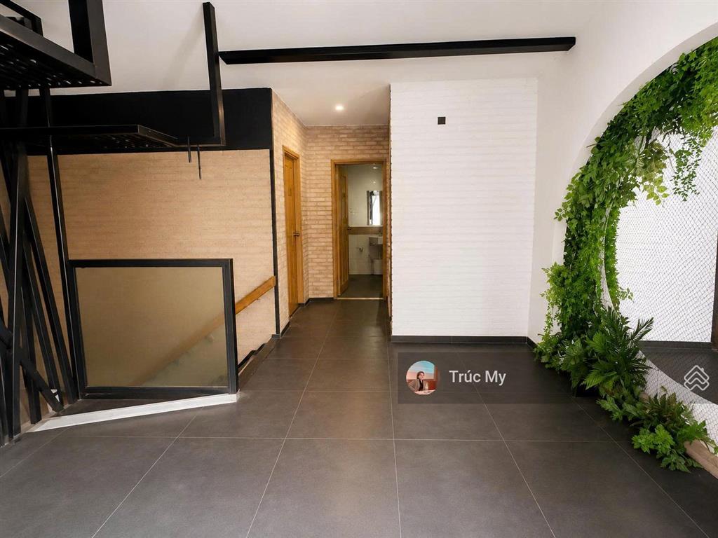 Cho thuê nhà 2 mặt tiền ngang 7m  điện biên phủ q3