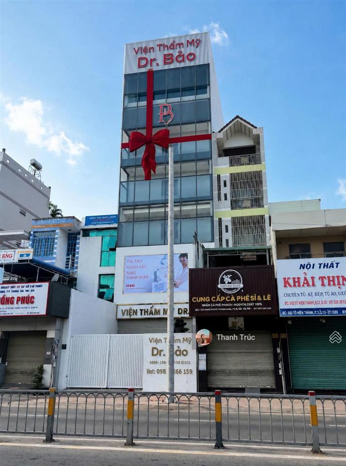 Cho thuê tòa nhà mặt tiền trường chinh, tân bình dt 8x20m hầm, trệt, 6 lầu 120 triệu/tháng