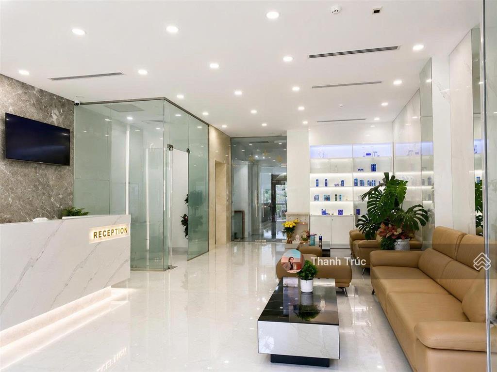 Cho thuê tòa nhà mặt tiền trường chinh, tân bình dt 8x20m hầm, trệt, 6 lầu 120 triệu/tháng